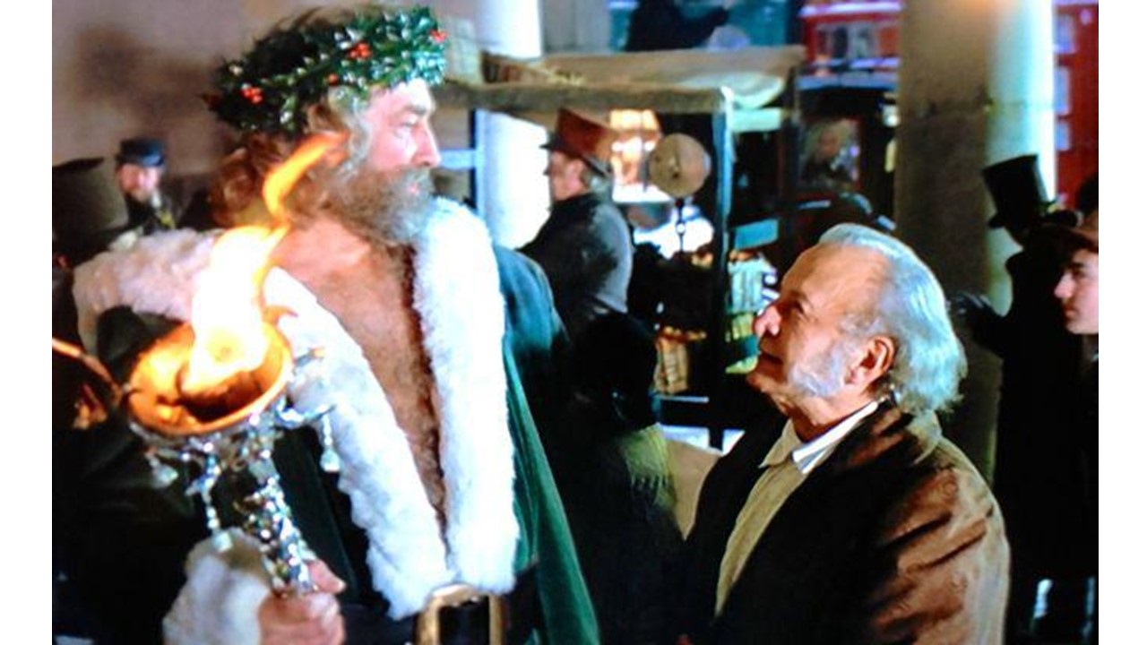 What Does Scrooge Learn From The Ghost Of Christmas Present 